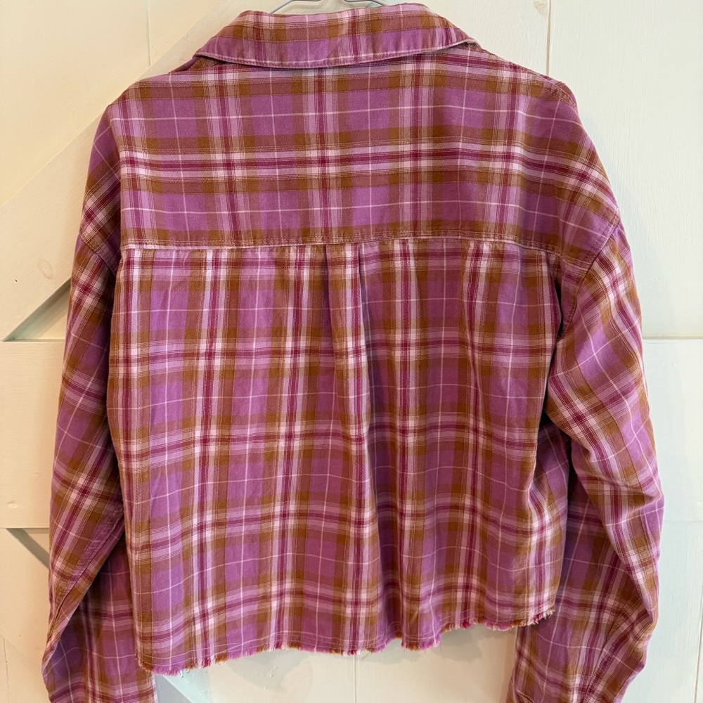 Wild Fable Women's Long Sleeve Cropped Button-Down Shirt Pink Plaid Small NWT - Picture 4 of 9